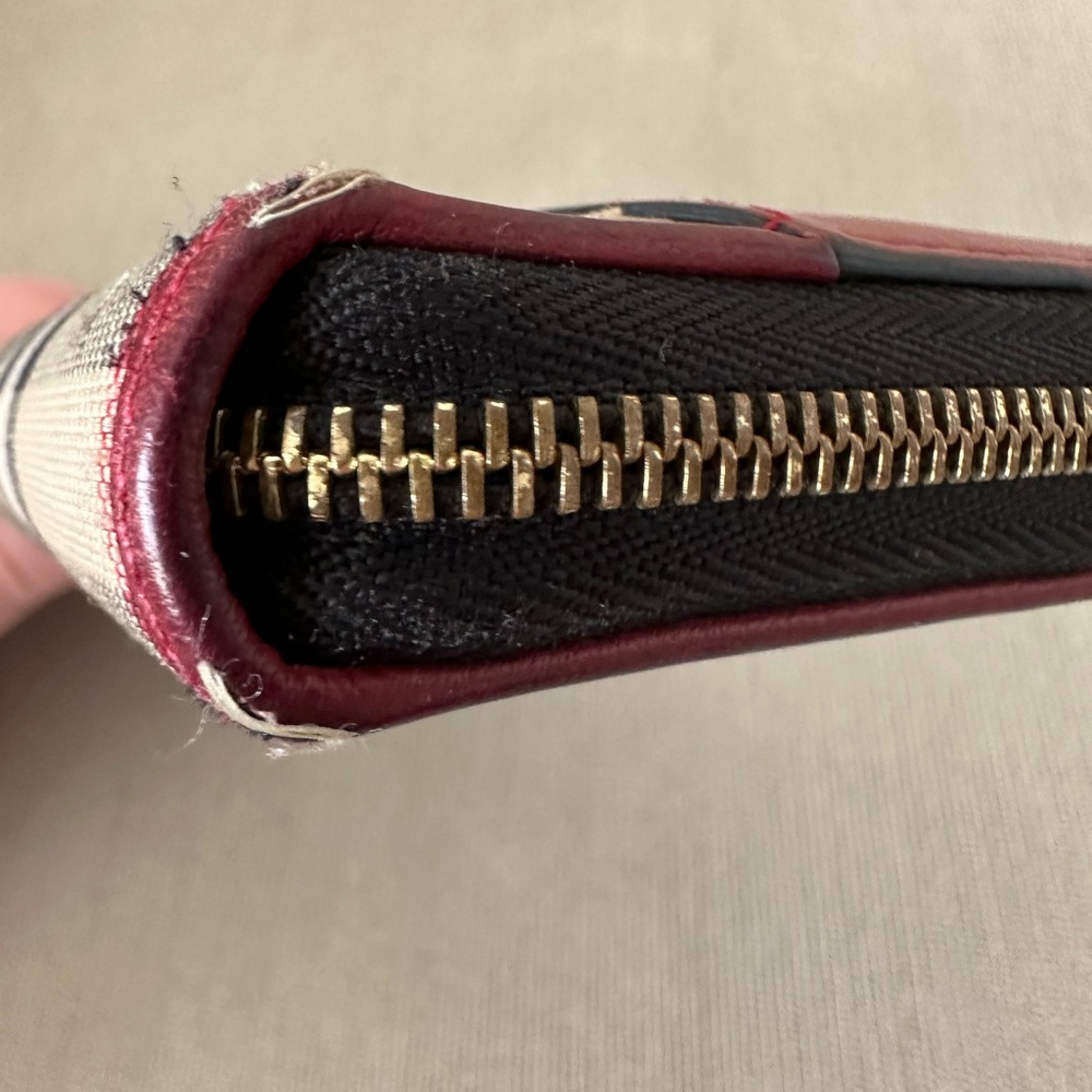 Burberry Wallet - Picture 10 of 11
